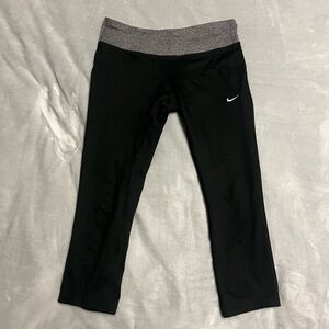 🌸Nike Black Leggings Capris